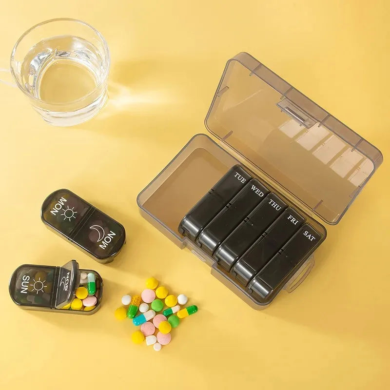Pill Box 7 days Organizer 21 grids 3 Times One Day Portable Travel with Large Compartments for Vitamins Medicine Fish Oils Supplements