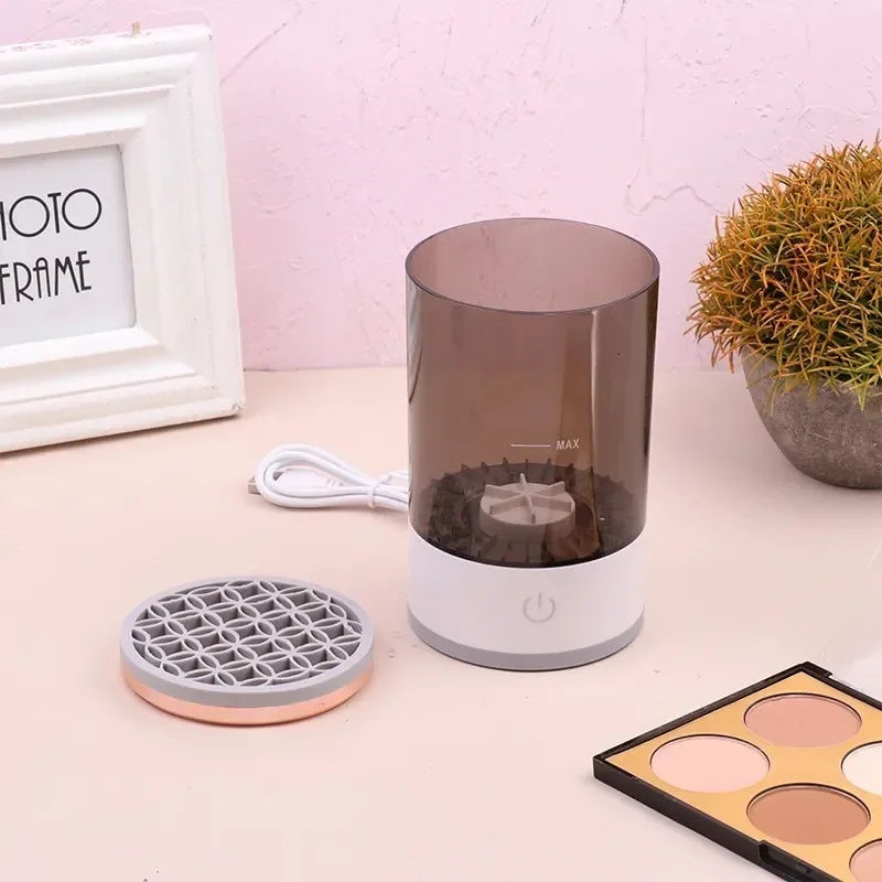 USB Plug Portable Electric Makeup Brush Cleaner with Rubber Makeup Machine Electric USB Quick Cleaner Cleaning Brush