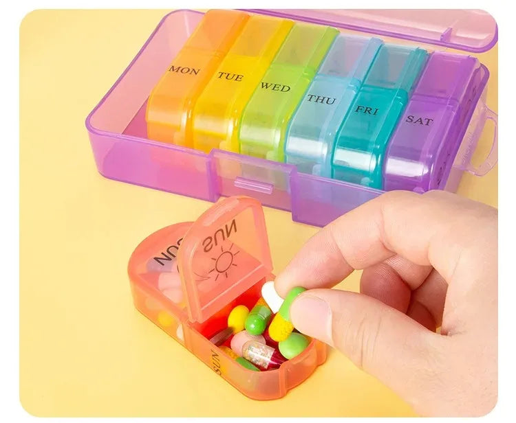 Pill Box 7 days Organizer 21 grids 3 Times One Day Portable Travel with Large Compartments for Vitamins Medicine Fish Oils Supplements